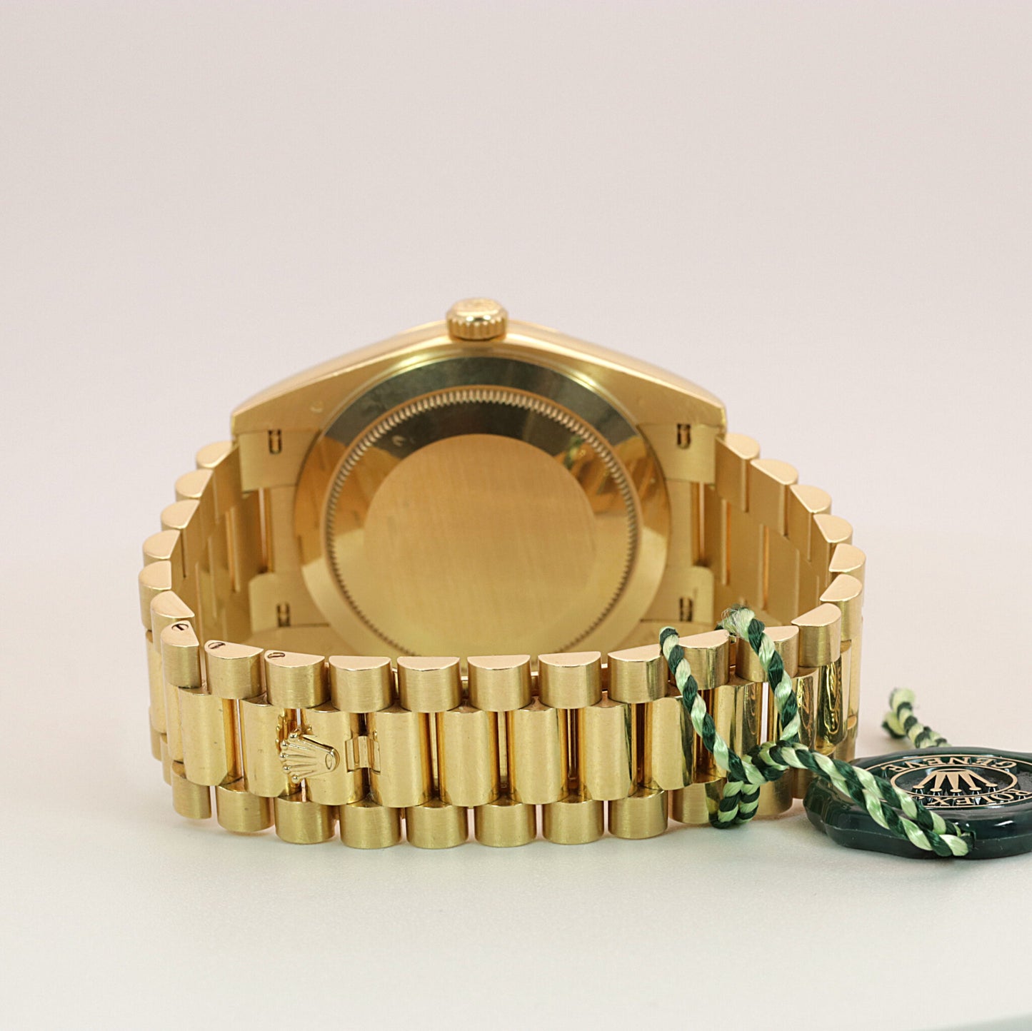 Rolex Day-Date Gelbgold Ref. 228238 Box und Papiere 2021