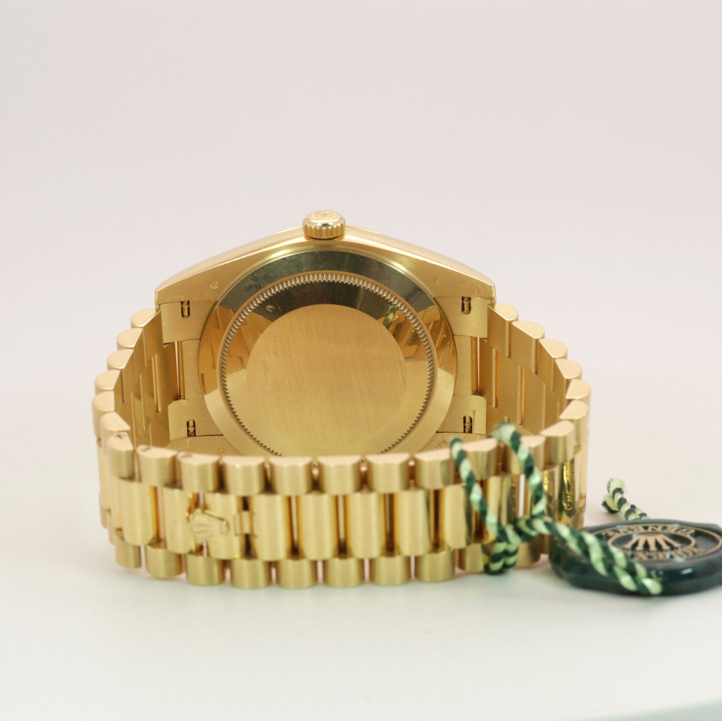 Rolex Day-Date Gelbgold Ref. 228238 Box und Papiere 2021