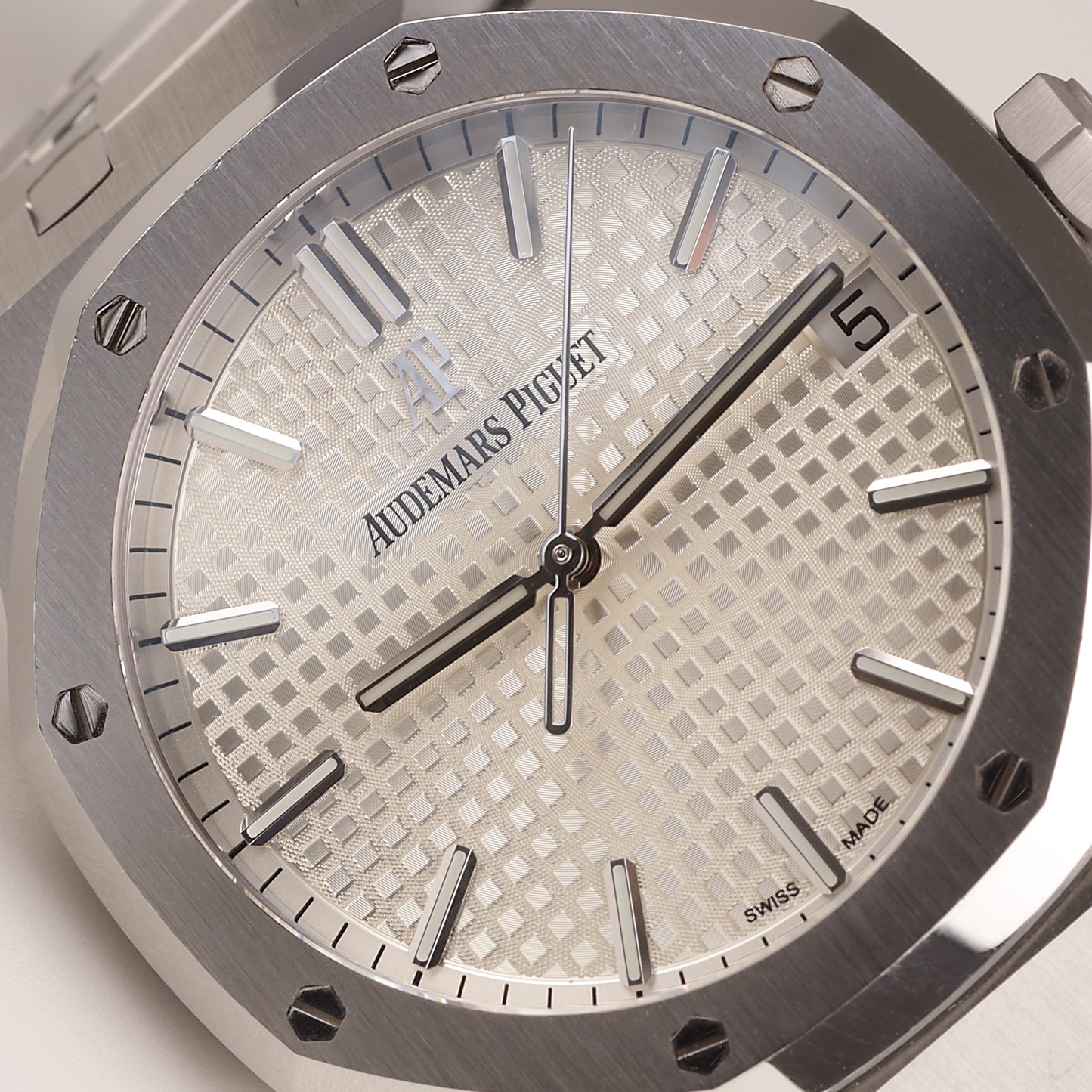 Audemars Piguet | Royal Oak | 15500ST.OO.1220ST.04 | Stahl | 2020 | Box | Papiere
