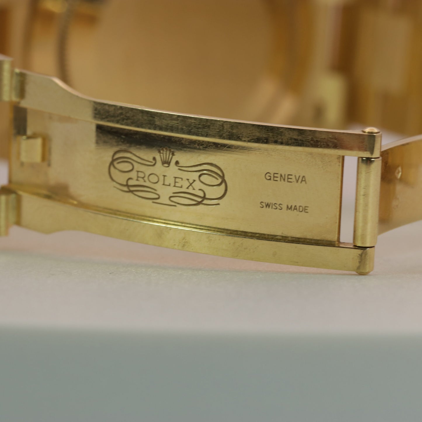 Rolex Day-Date Gelbgold Ref. 228238 Box und Papiere 2021