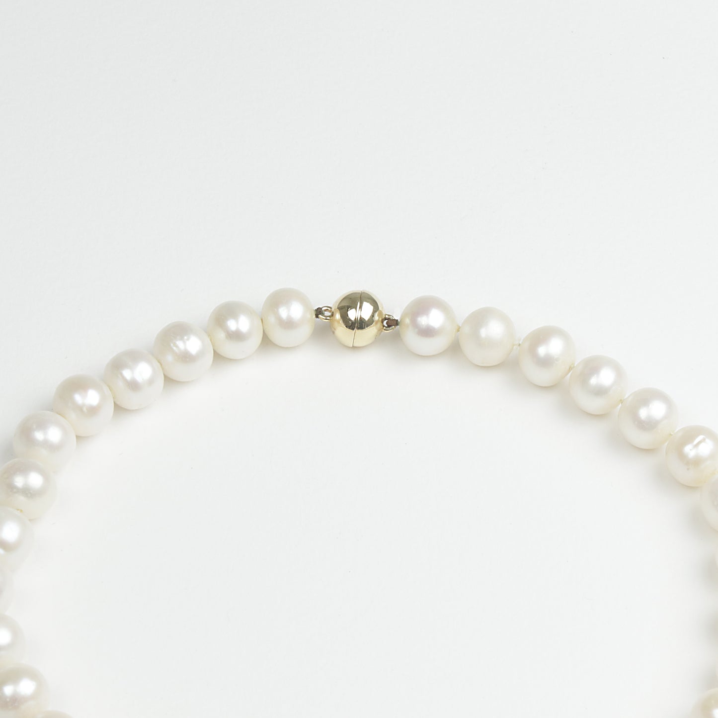 Zuchtperl Südsee 10,5-13,5mm weiß Collier mit 585/- Magnet-Kugel-Schließe aus Geschäftsauflösung