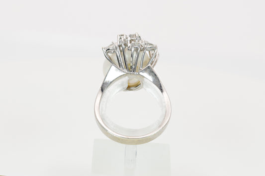 Perl-Brillantring | 585/- Weißgold | Tropfenperle | Brillant | Navette | W-vsi ca. 0,65 ct