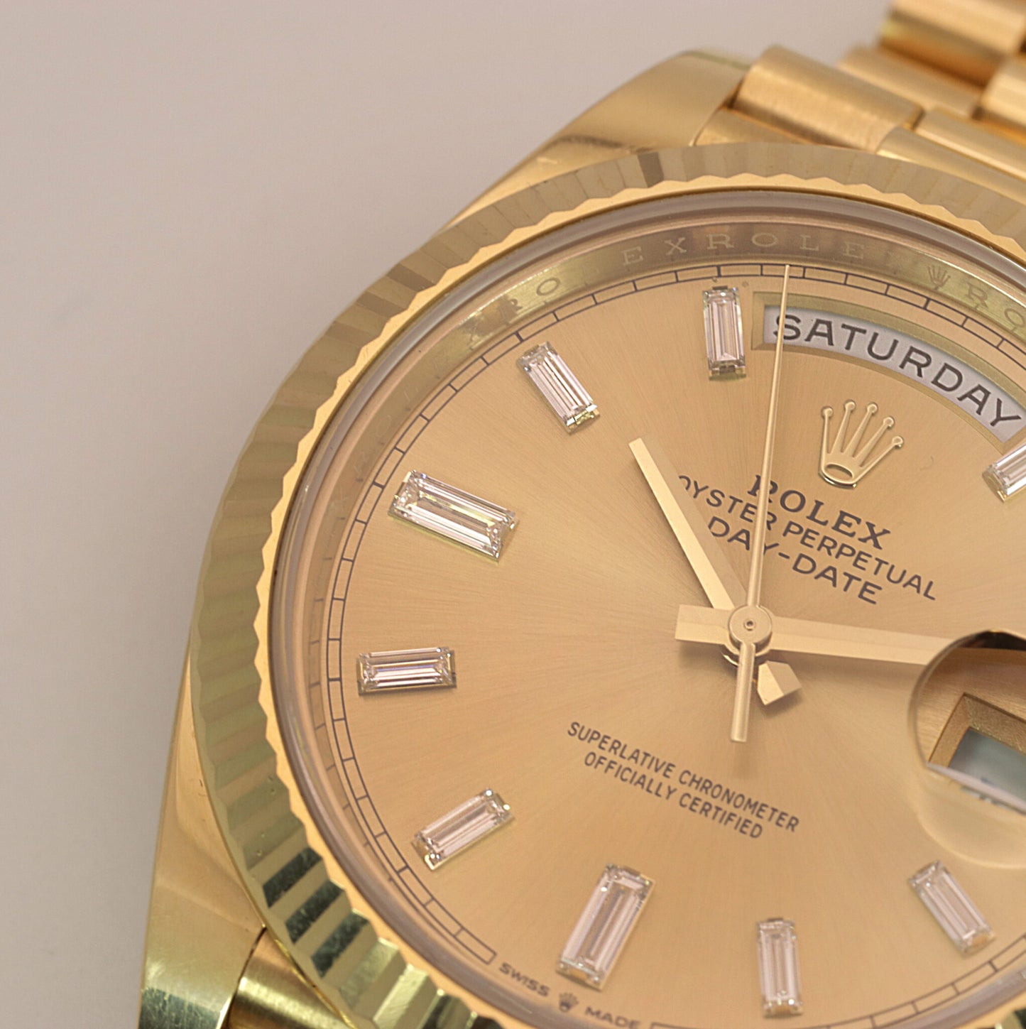 Rolex Day-Date Gelbgold Ref. 228238 Box und Papiere 2021