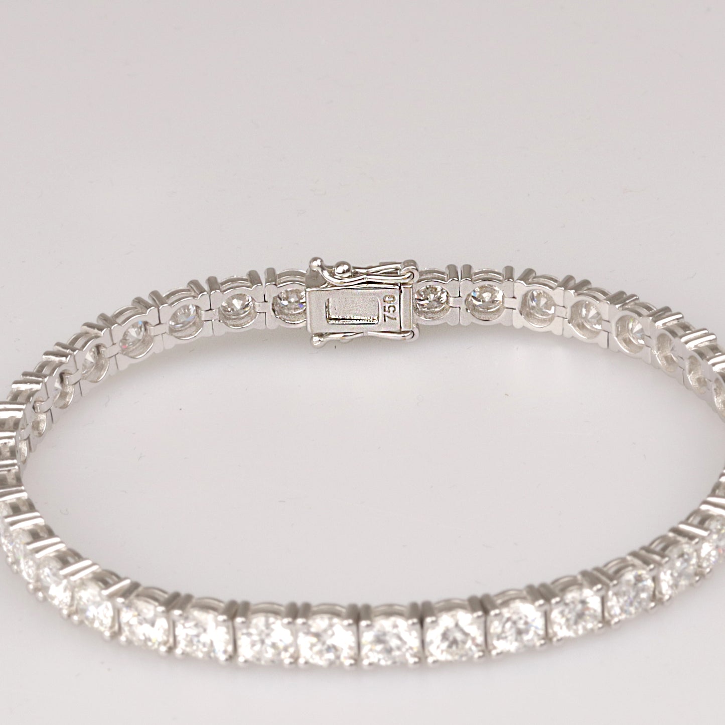 750/- Weissgold | Lab-grown Brillant | Tennis-Armband | 12,27 ct