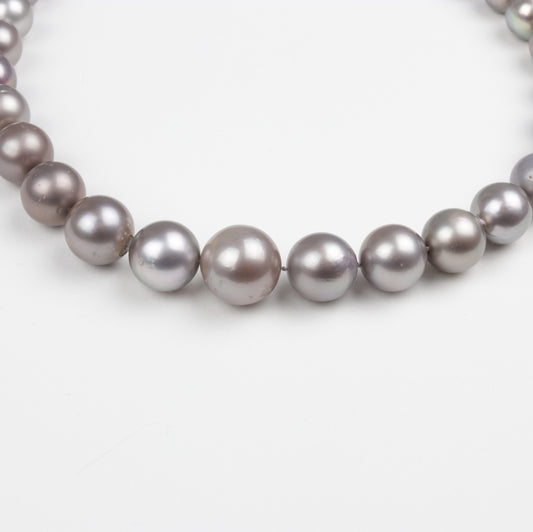 Zuchtperl Tahiti grau Collier aus Geschäftsauflösung Kugelschließe 585/- WG
