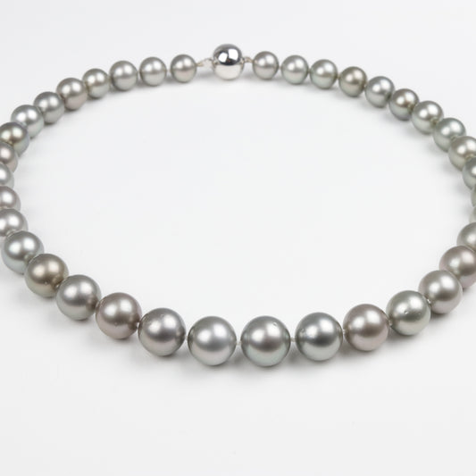 Zuchtperl Tahiti grau Collier aus Geschäftsauflösung Kugelschließe 585/- WG