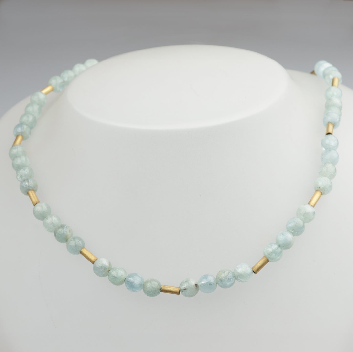EDELSTEINKETTE | Aquamarin - Collier | Kugeln | 45 cm | 750/-Bajonettschließe | aus Geschäftsauflösung