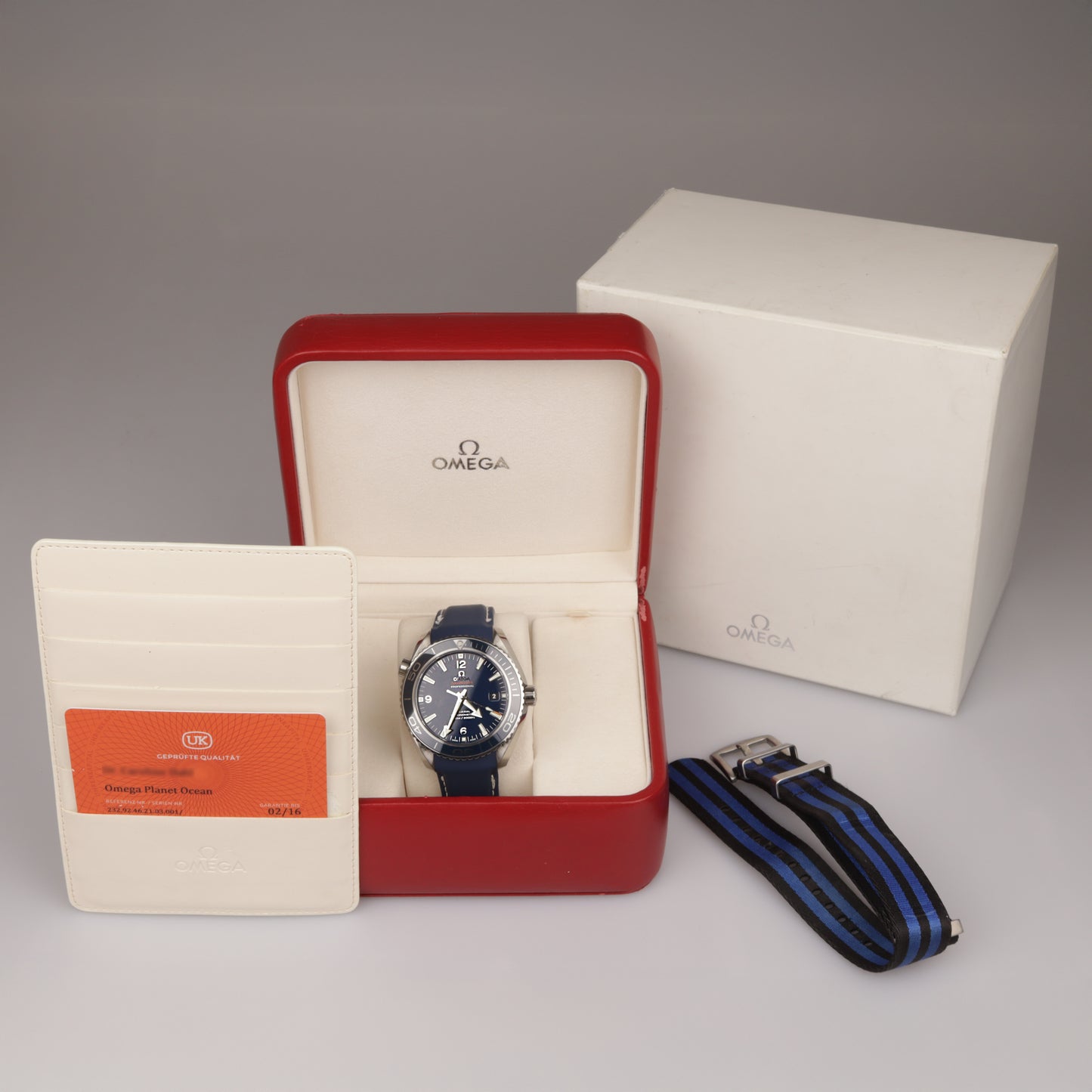 Omega | Seamaster | Planet Ocean | Box und Papiere 2016 | Ref.232.92.46.21.03.001 |