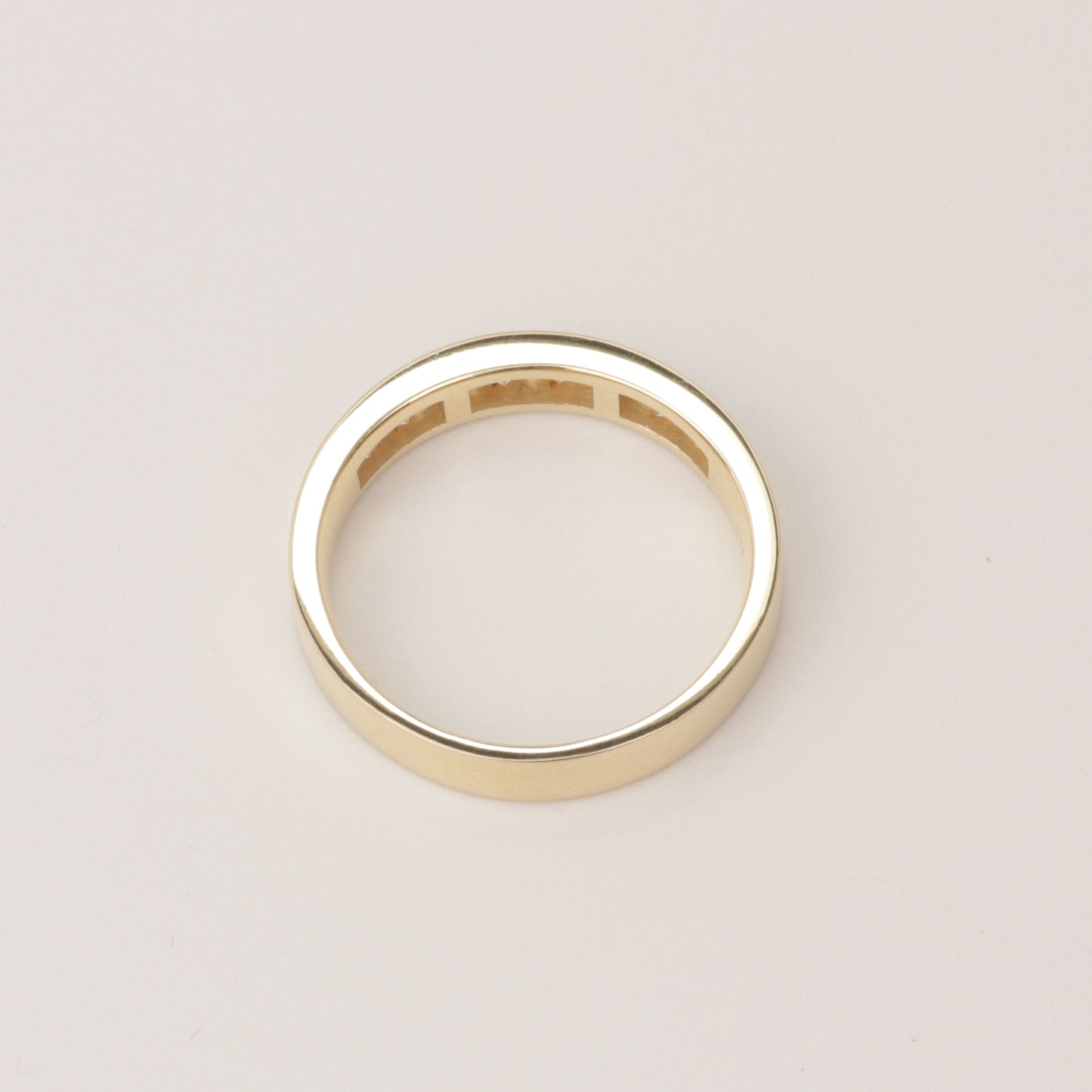 Alliance-Ring | 750/- Gelbgold | 8 Brillanten zusammen 0,40 ct Brillant TW-vsi | Kanalfassung