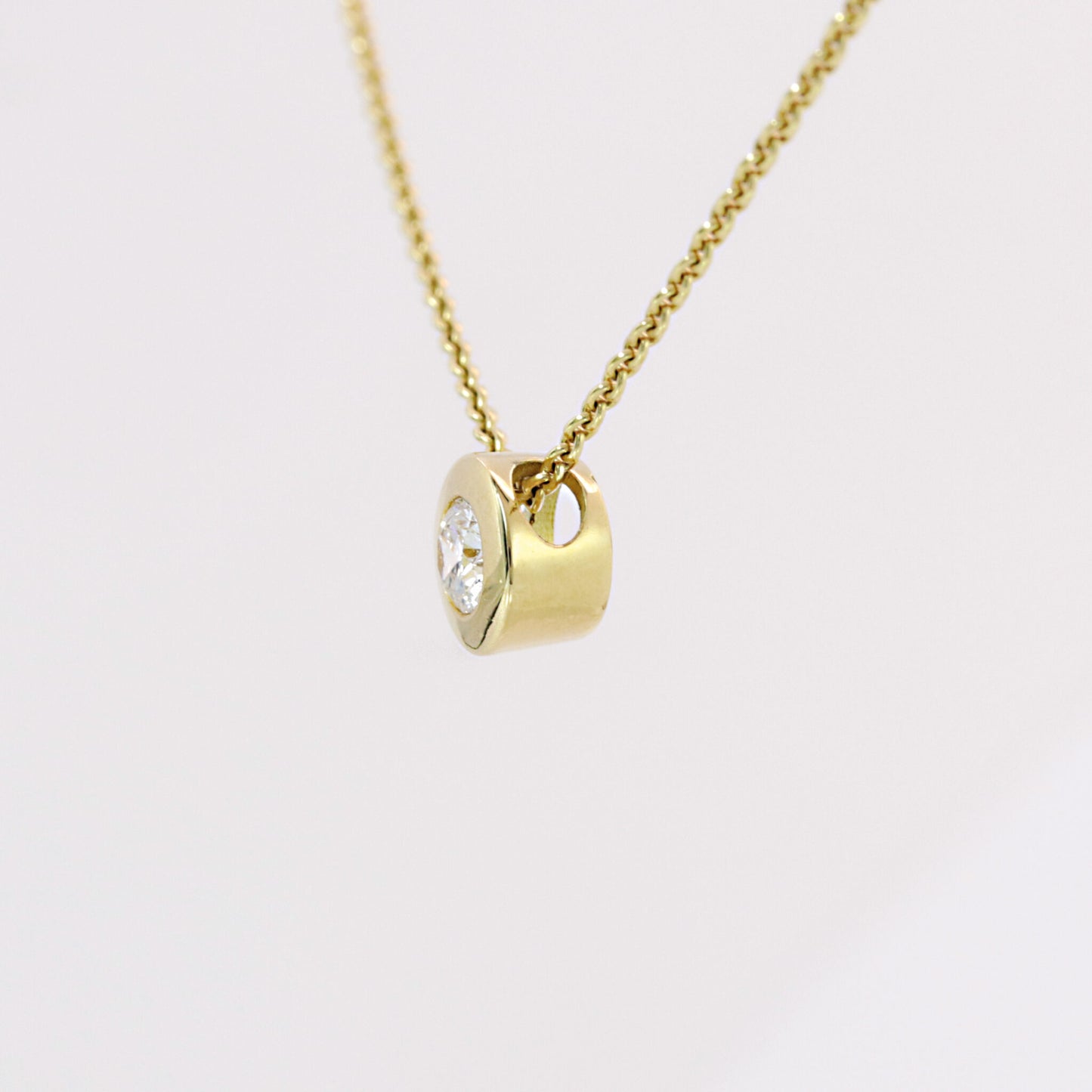 Solitär Brillant Anhänger 750er Gold Zargenfassung 0,17ct D/SI1