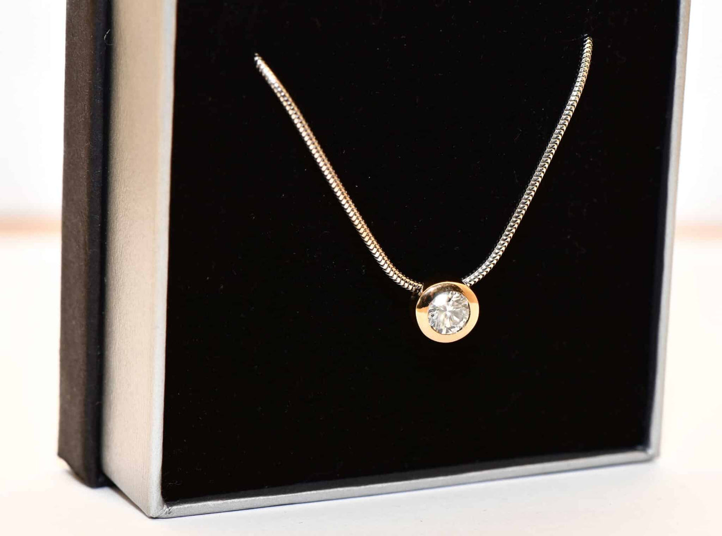 Brillant Collier 750er Gold 0,45ct Brillant EGL Zertifikat