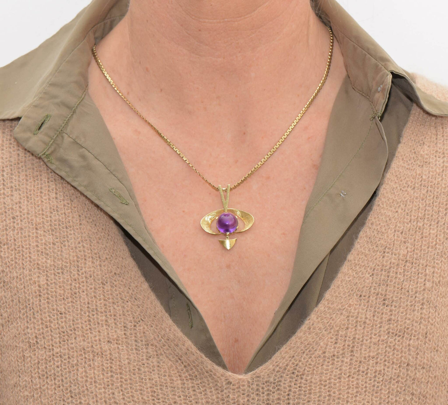 großer Amethyst 750er Gold Antik Anhänger