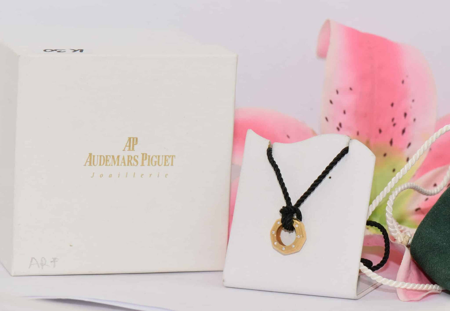 wertvolles Audemars Piguet ca. 0,09ct Brillant Gold Collier Kette Anhänger