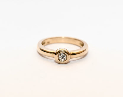 Solitär Ring 0,15ct Brillant 750er Gold Ring Brillantring neu