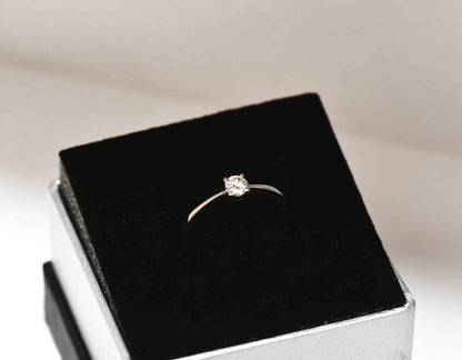 Solitär Ring 0,27ct Brillant 750er Gold Ring Brillantring neu