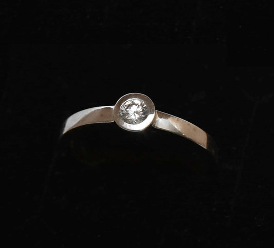 Solitär Ring 0,15ct Brillant 750er Gold Ring Brillantring neu