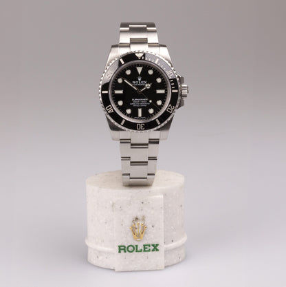 Rolex Submariner Ref.114060 aus 2019 Box und Papiere no Date  Keramik black