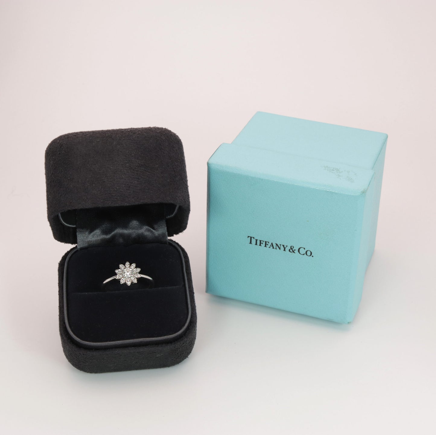 Tiffany & Co. Blumen-Diamant Ring 950er Platin