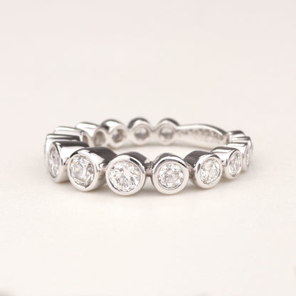 Alliance-Ring | 750/- Weißgold | 15 Brillanten zusammen 1,62 ct TW-vsi | Zargenfassung