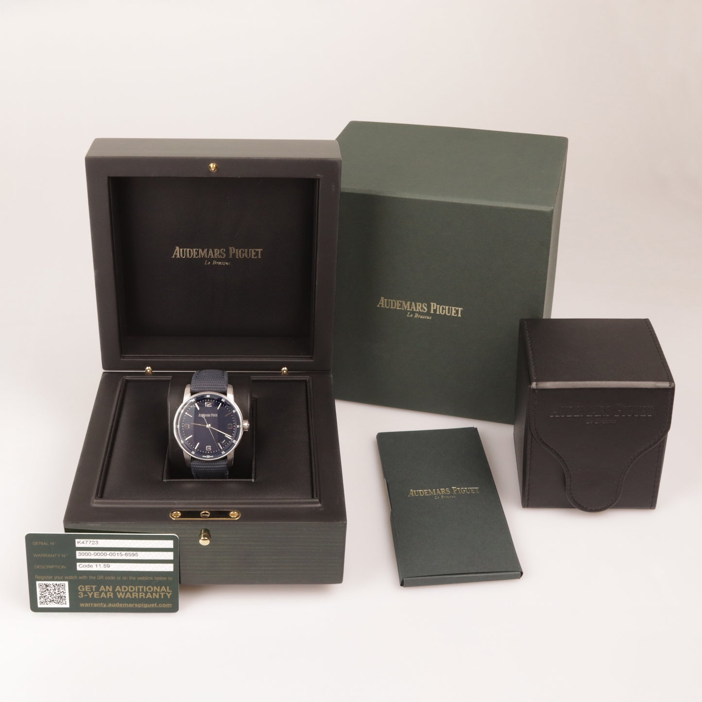 Audemars Piguet | Code 11.59 | 18 Karat Weißgold | Box | Papiere