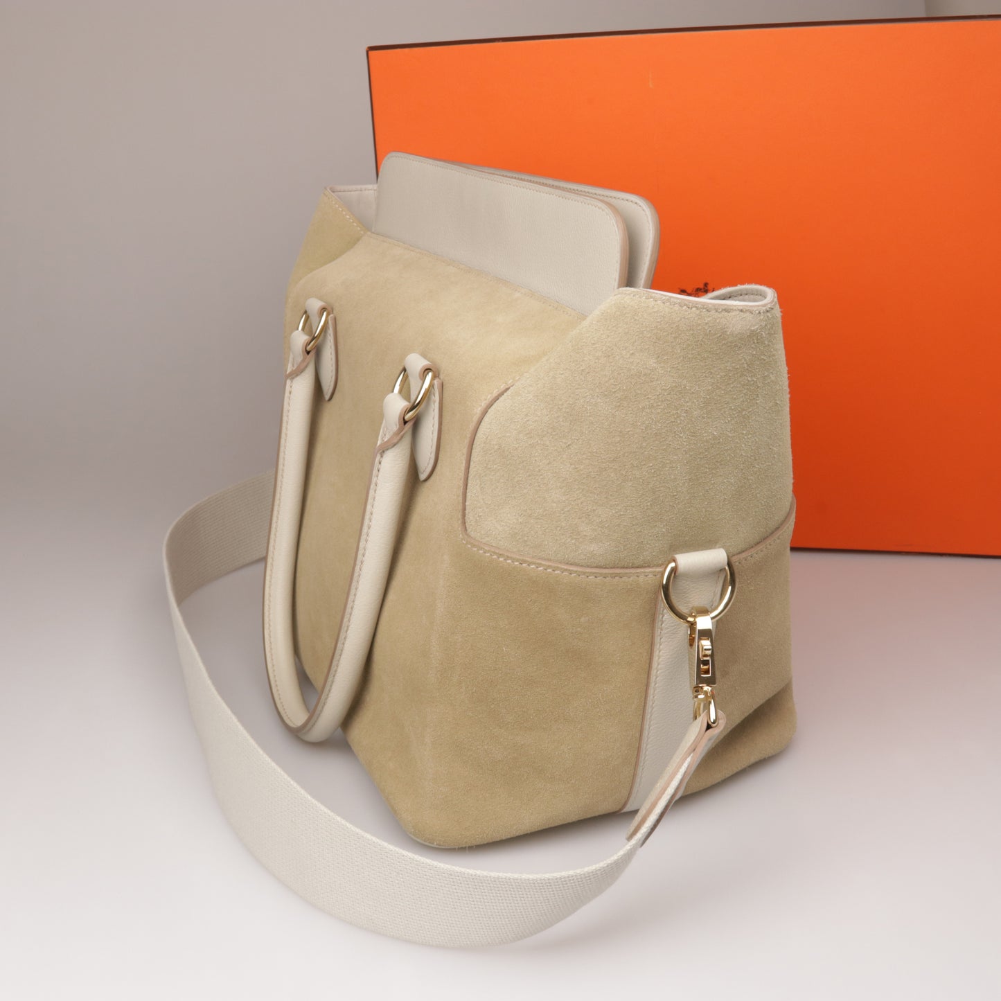 HERMÈS Toolbox 26 - Wildleder - Creme - Top