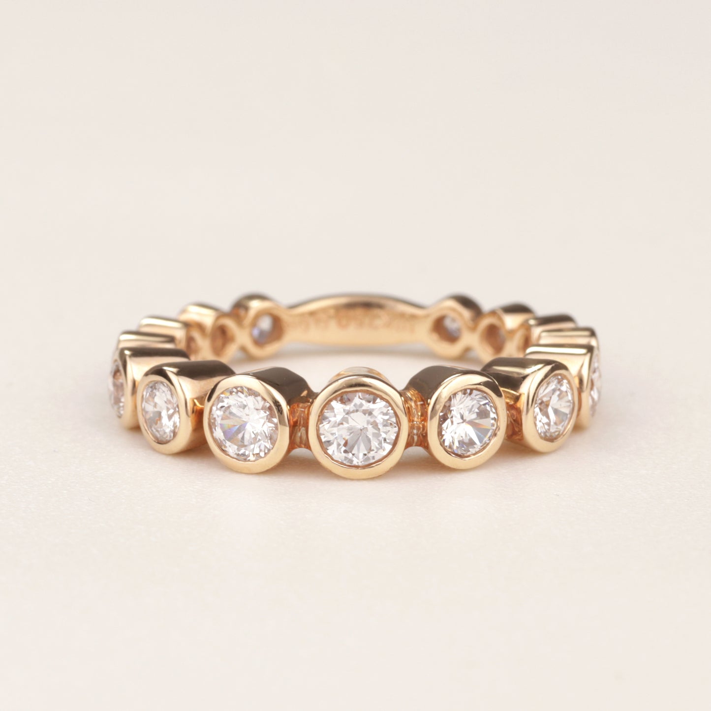 Alliance-Ring | 750/- Roségold | 15 Brillanten zusammen 1,62 ct TW-vsi | Zargenfassung