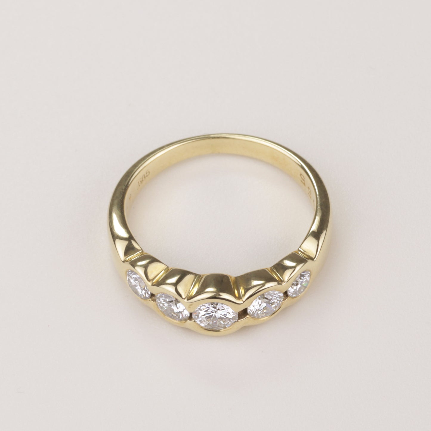 Alliance-Ring | 750/- Gelbgold | 5 Brillanten zusammen 0,80 ct Brillant | Zargenfassung