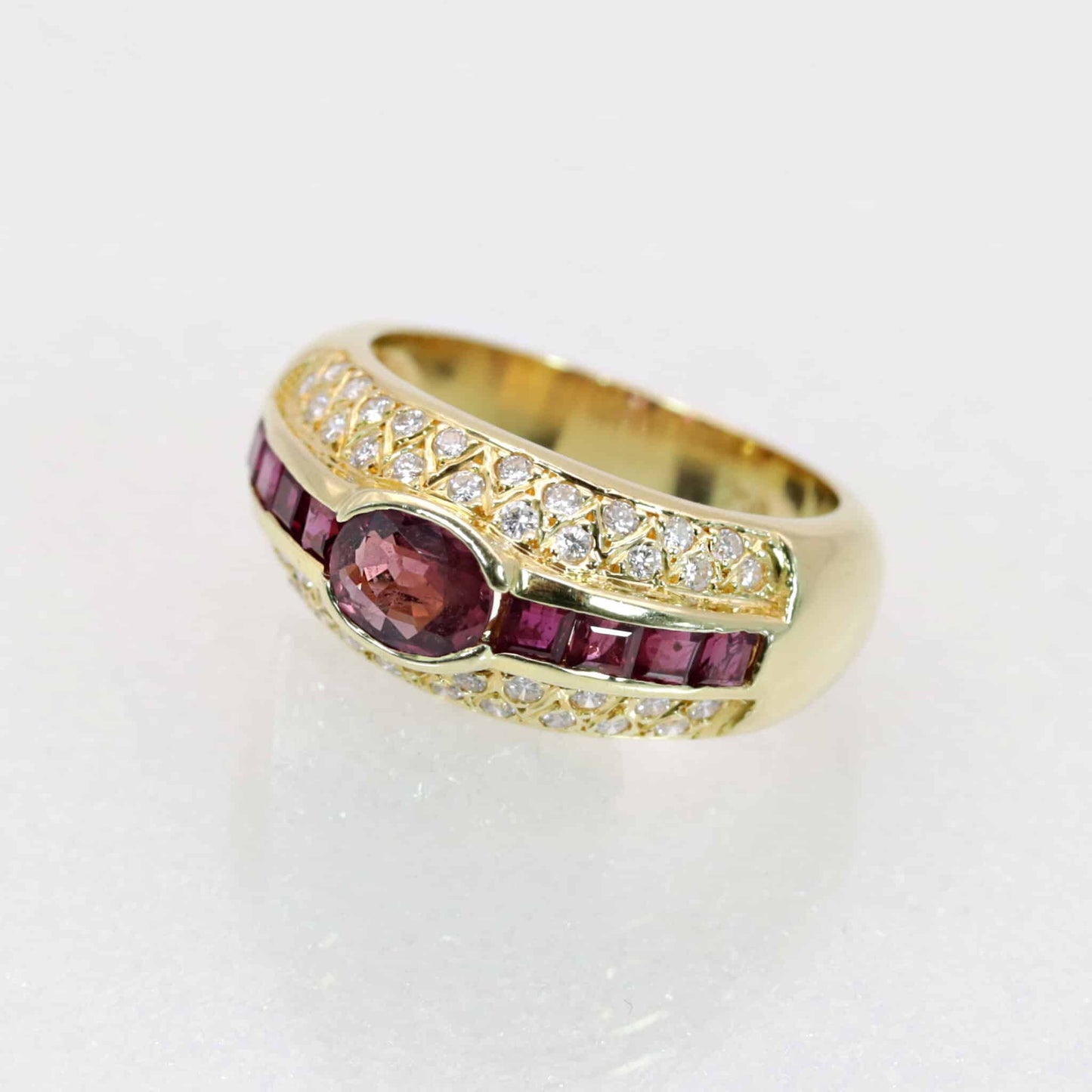 Rubin-Brillant-Ring 750/- Gelbgold ca. 0,60ct