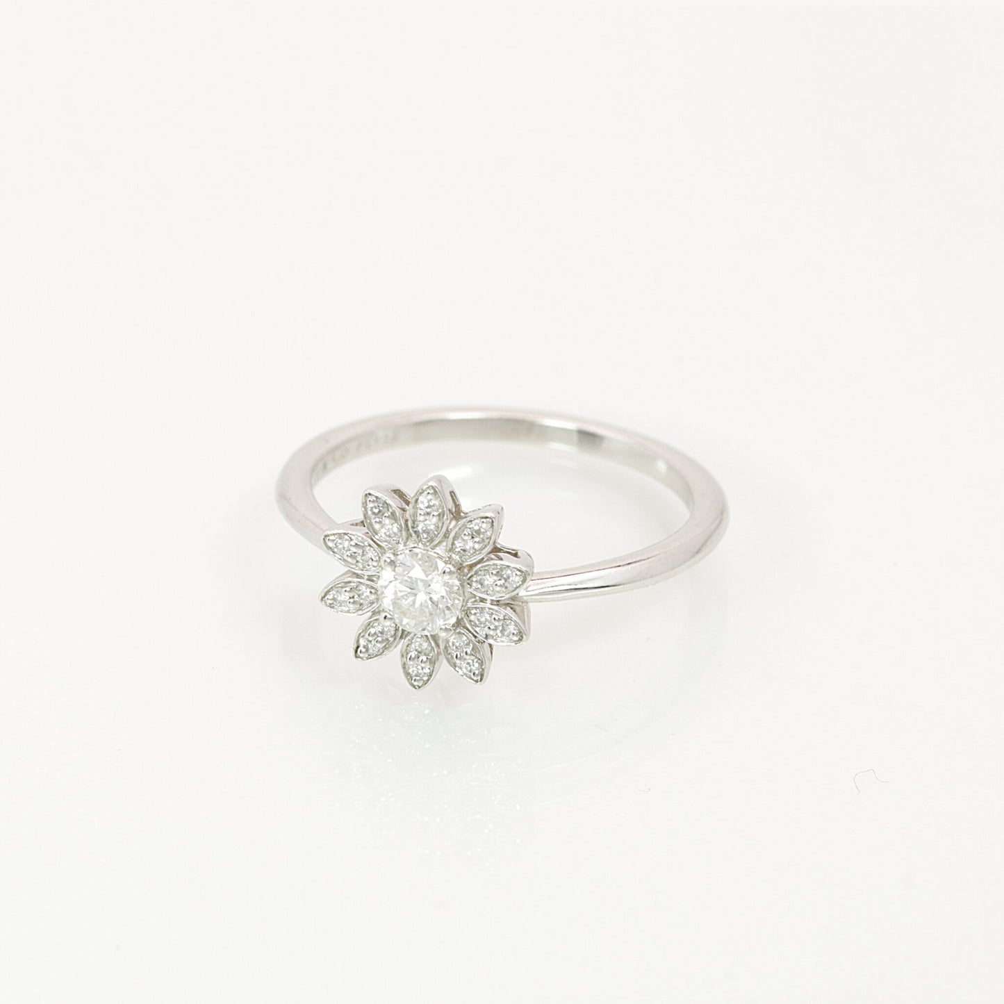 Tiffany & Co. Blumen-Diamant Ring 950er Platin