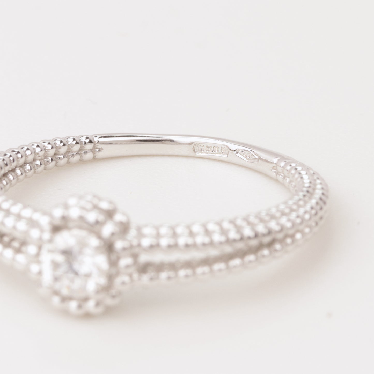 Solitär Ring | 750/- Weißgold | 0,21 ct TW-vsi Brillant | 4er Krappenfassung