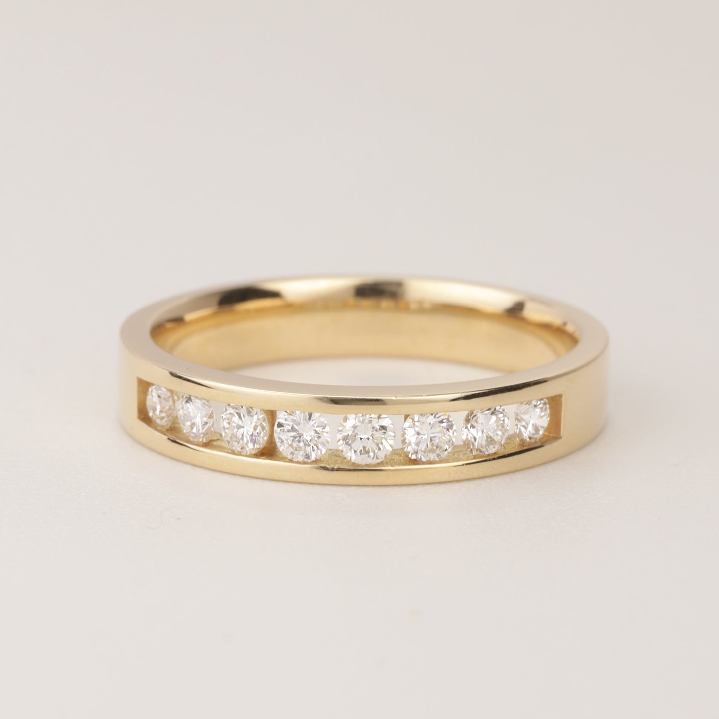 Alliance-Ring | 750/- Gelbgold | 8 Brillanten zusammen 0,40 ct Brillant TW-vsi | Kanalfassung