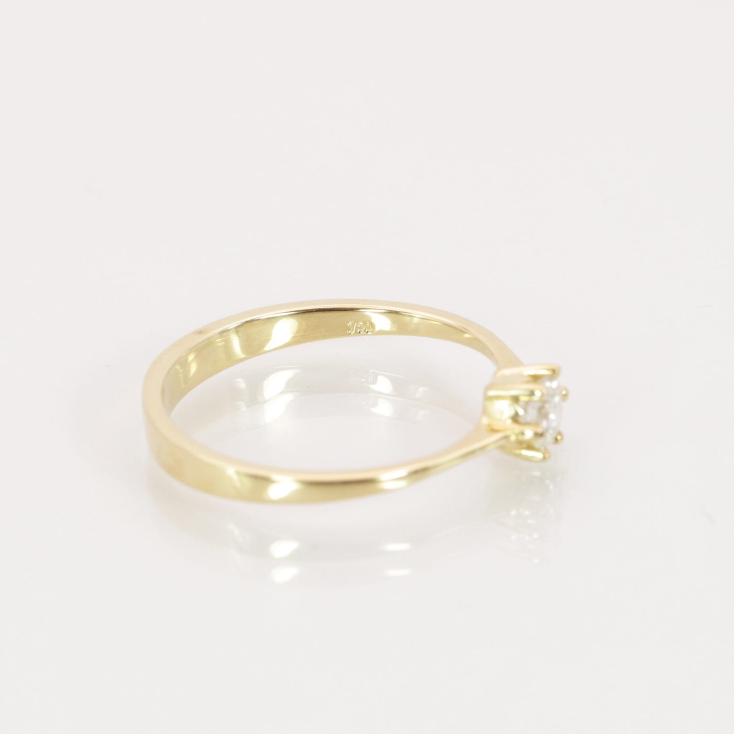 Solitär Ring 750/- Gelbgold HRD Zertifikat 0,30 ct Brillant