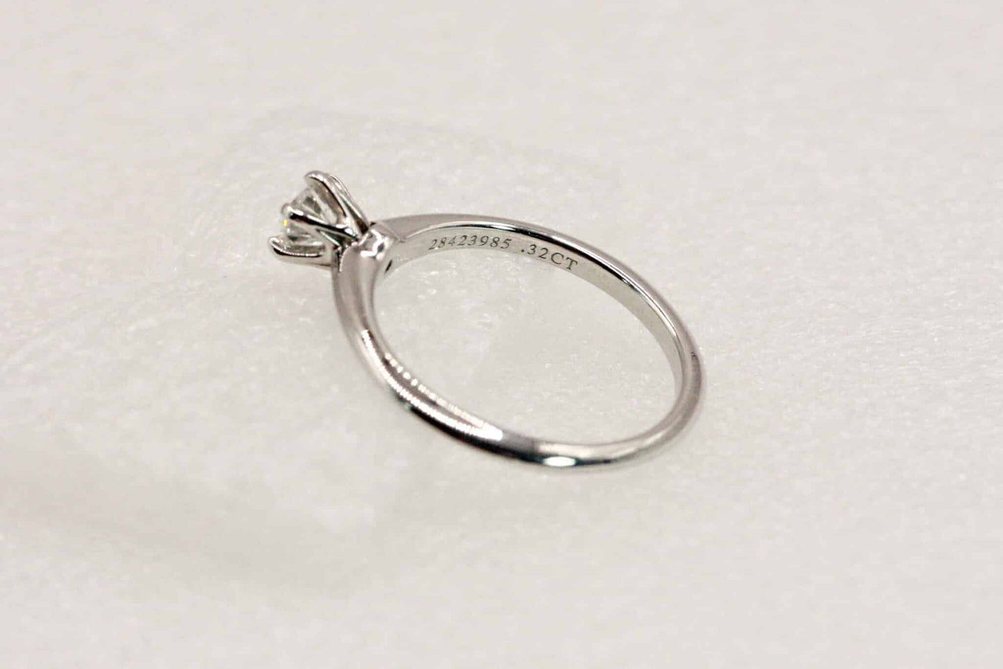 Original TIFFANY & Co. "Setting" Verlobung-Solitär-Krappen-Brillant-Ring 950er Platin