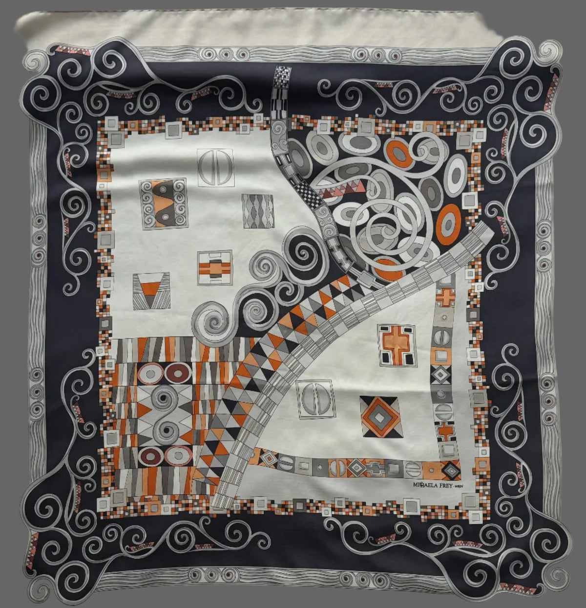 Michaela Frey 85 cm x 85 cm