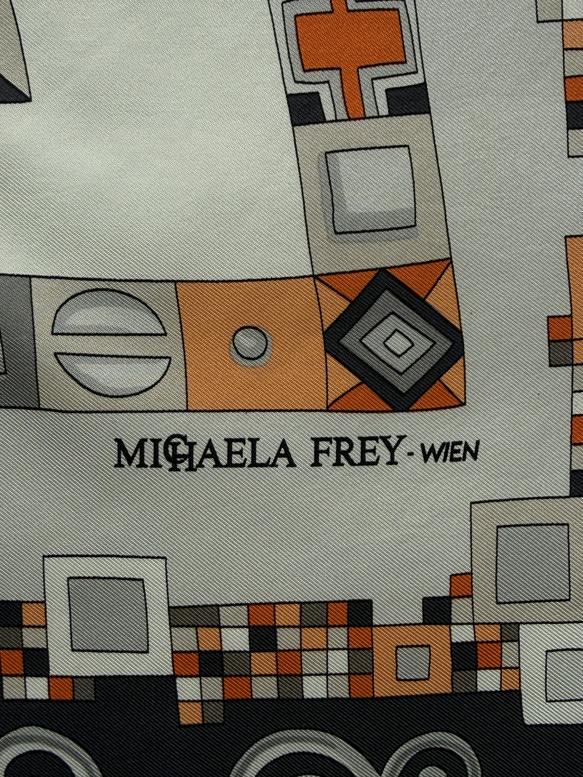 Michaela Frey 85 cm x 85 cm